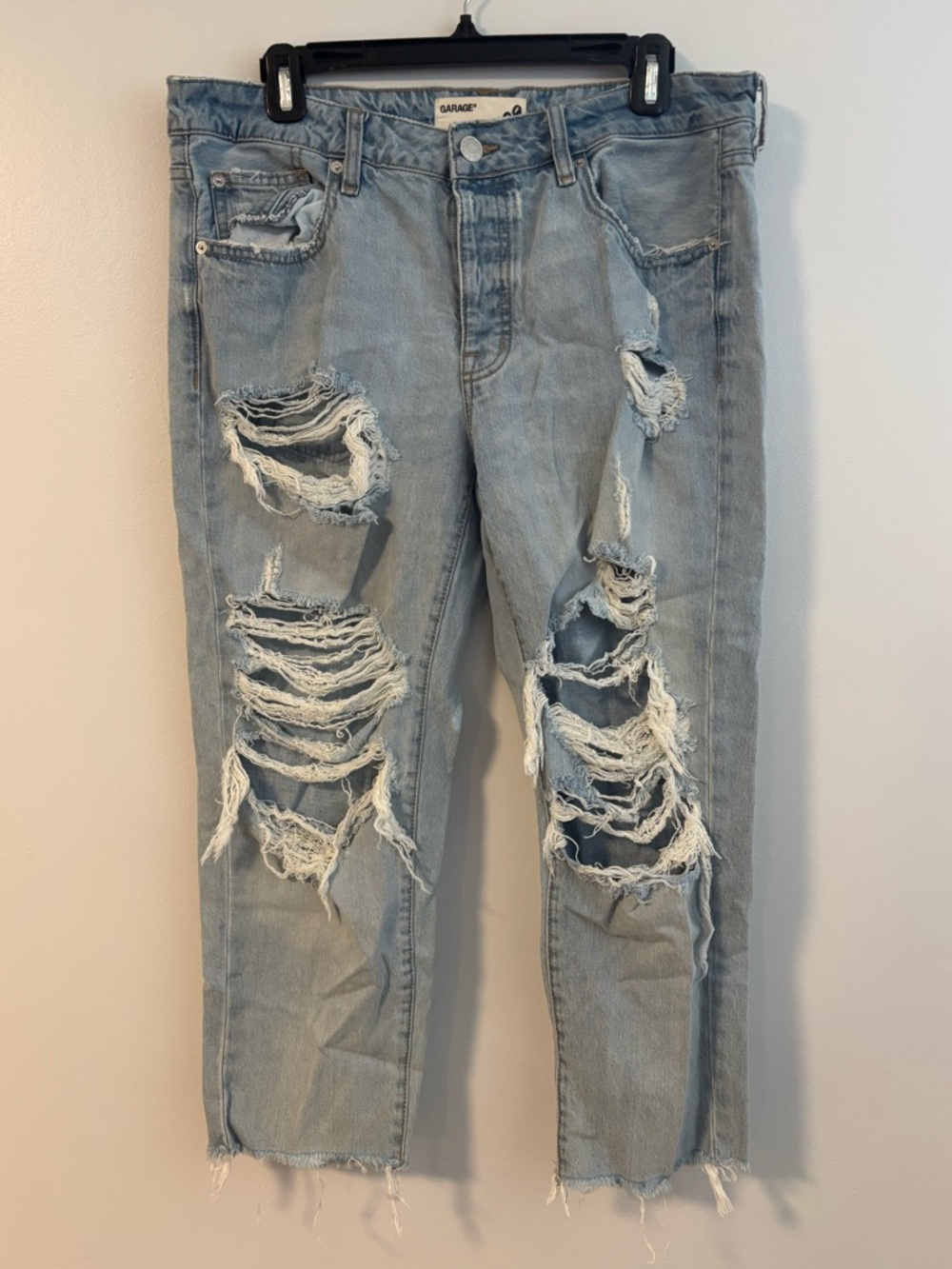 Garage distressed light wash blue denim ripped boyfriend mom jeans frayed Size 9